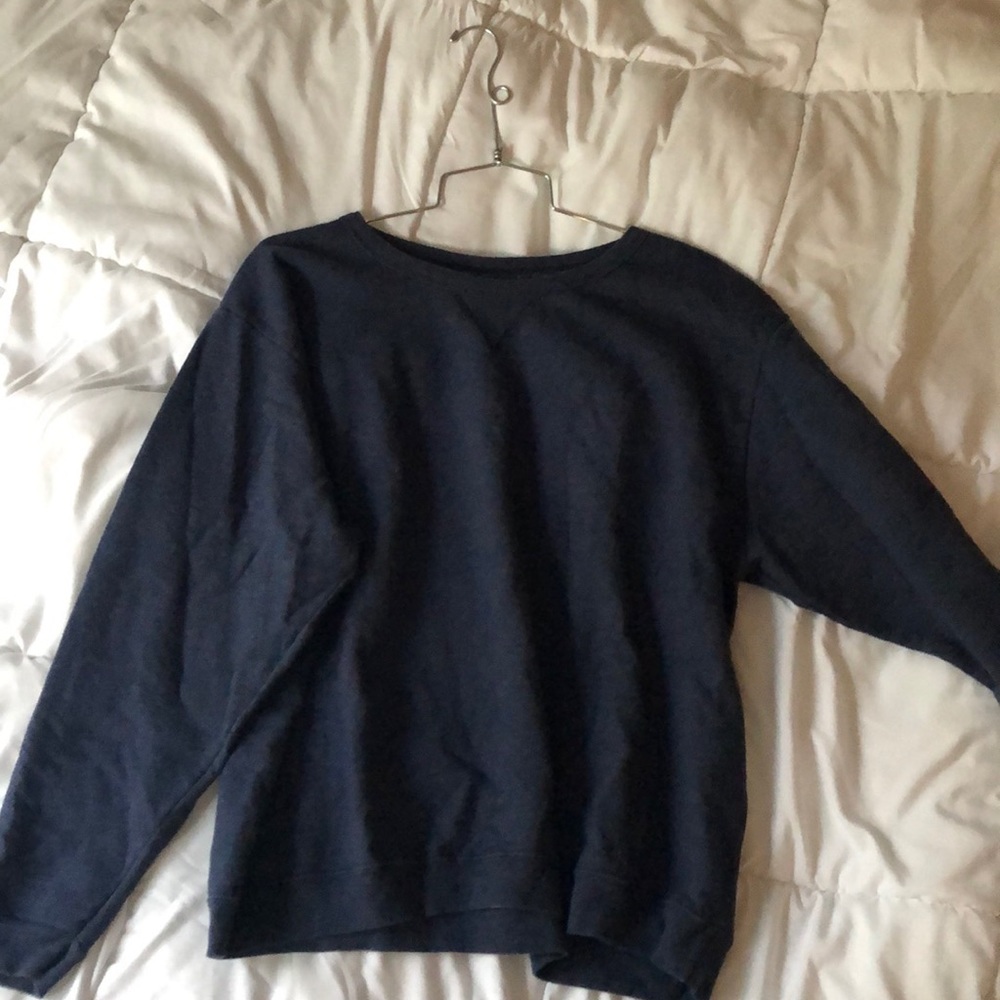 Soft Hanes sweatshirt